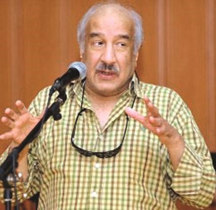  اخر صورة له عندما كان في الجزائر 
