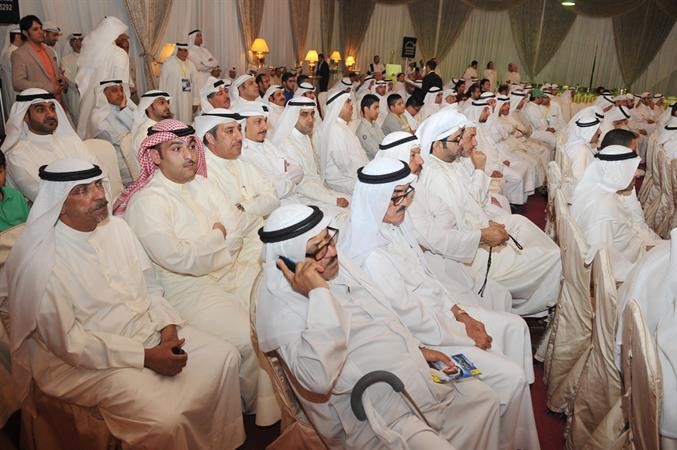 الحضور خلال الندوة