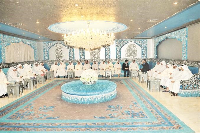 جانب من الحضور في ديوان الاذينة﻿