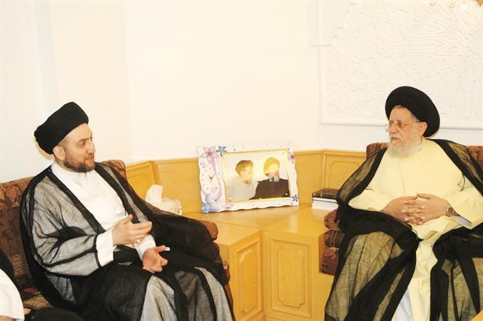 جانب من حديث السيد محمد المهري والسيد عمار الحكيم 