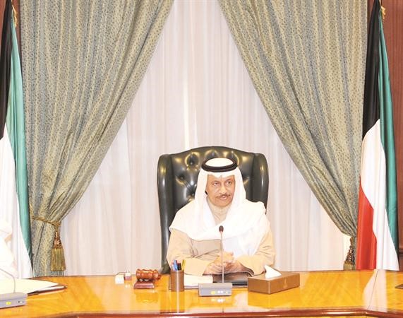 سمو الشيخ جابر المبارك مترئسا جلسة مجلس الوزراء امس﻿