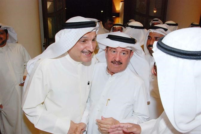 كامل العوضي مستقبلا ناخبي الدائرة الاولى