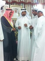 الشيخ دابراهيم الدعيج مستقبلا الوفد الزائر﻿