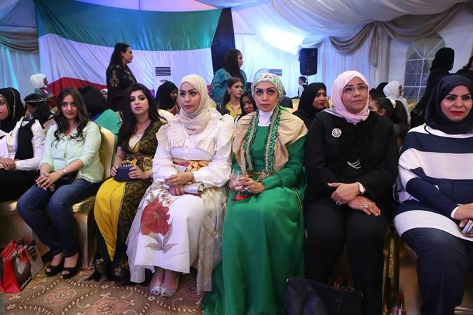 جانب من ناخبات الدائرة الثالثة في مقر باسل الجاسر