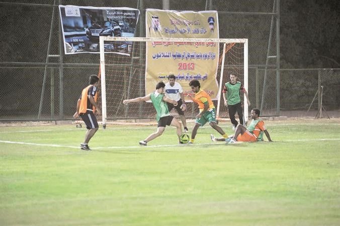 دربكة امام المرمى واستبسال دفاعي﻿