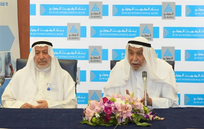 الشيخ دخالد المذكور خلال الندوة الدينية لـ الدولي