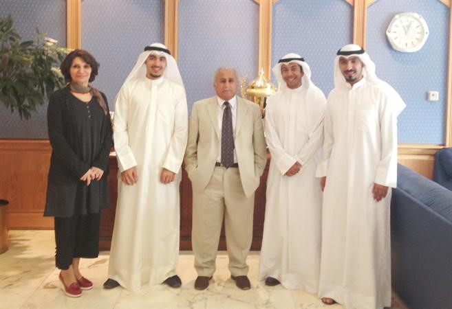 دعبد اللطيف البدر خلال لقائه وفد الاتحاد﻿