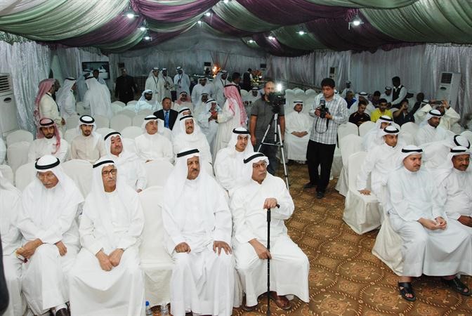 ناخبو الثالثة يستمعون الى كلمة الصرعاوي
