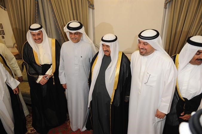 الشيخ طلال الفهد والشيخ فيصل المالك مع سمو الشيخ ناصر المحمد﻿