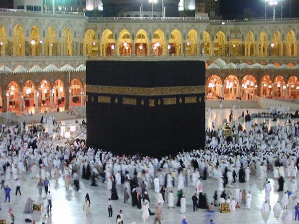 العلوان والطريفي.. أداء العمرة في ذي القعدة أفضل من عمرة رمضان