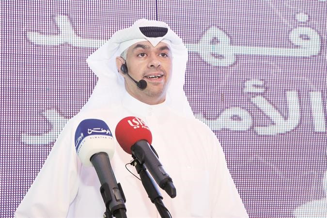مرشح الدائرة الثالثة عبدالوهاب الامير متحدثا للحاضرات﻿