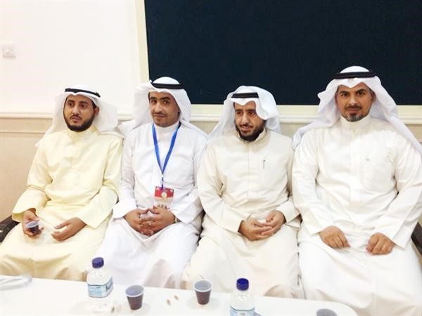 مبدر العتيبي متوسطا احمد العتيبي وسعد السبيعي﻿