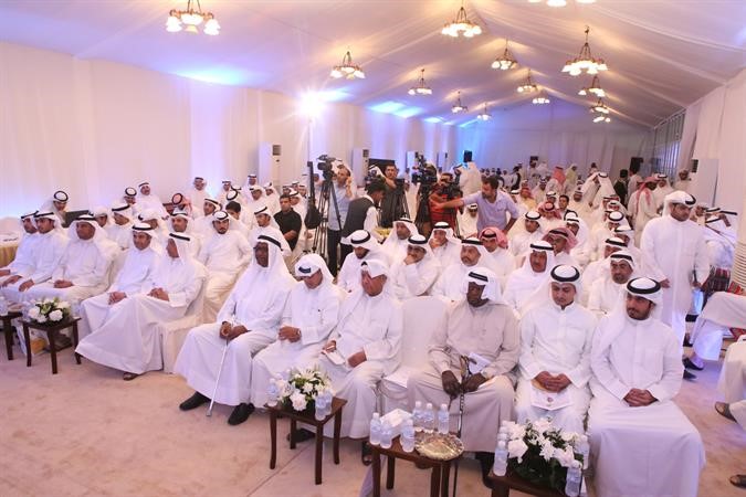 ناخبو الدائرة الثالثة في مقر المرشح علي الخميس
﻿