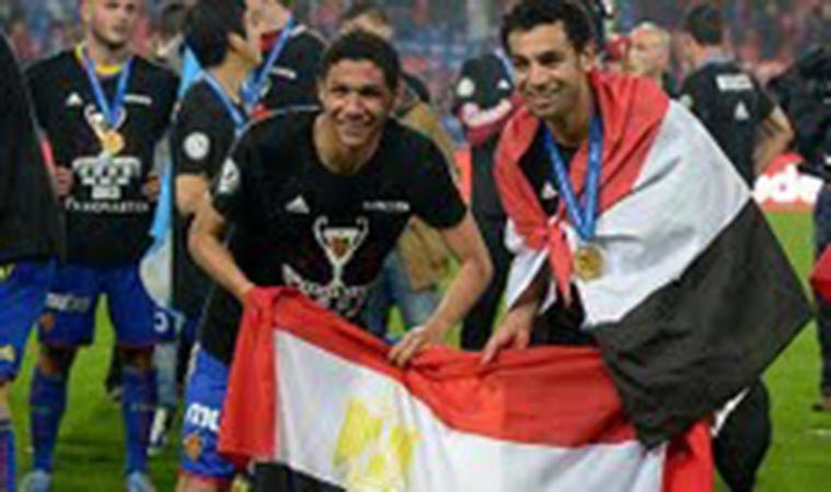 العقوبات تنتظر محترفين مصريين في حال رفضا اللعب بـ «إسرائيل»