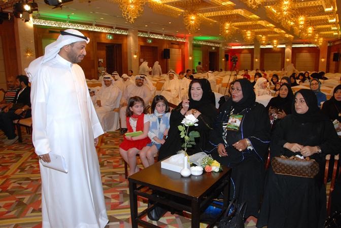 الدويسان في حوار مع ناخبات الدائرة الاولى﻿