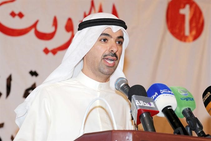 علي الراشد متحدثا في مقر معصومة﻿