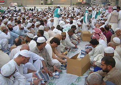 100 مقيم بالرياض اعتنقوا الإسلام في الأسبوع الأول من رمضان