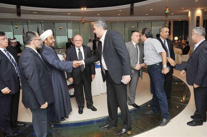 السفير اللبناني في استقبال المهنئين﻿