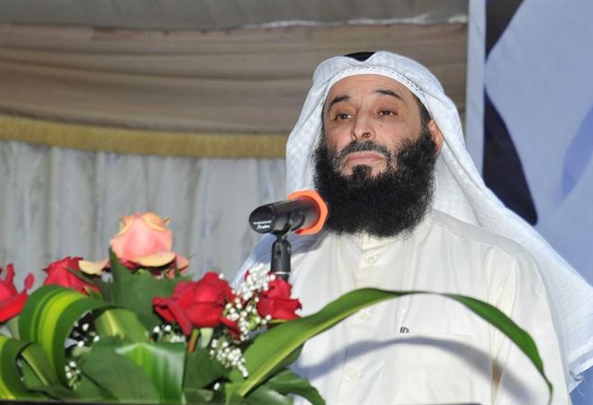 سعود الحريجي متحدثا الى ابناء الرابعة