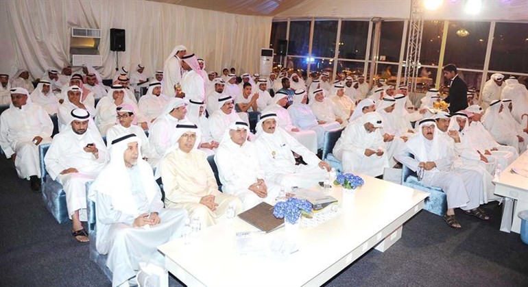اهالي الدائرة الثالثة في المقر الانتخابي للمعيوف﻿