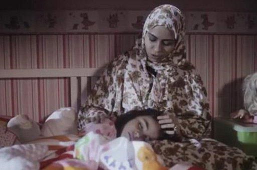 بالفيديو.. إعلان في قناة " اقرأ " يرعب طفلاً .. وأمه تطالب بإيقافه