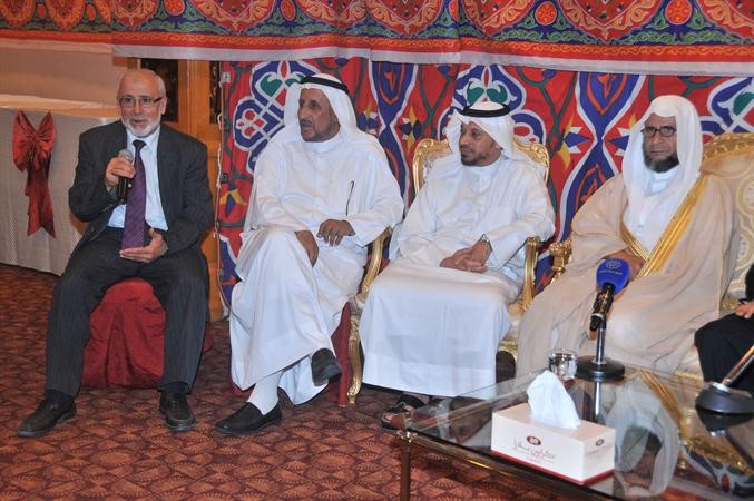 د مطلق القراوي مع بعض المشاركين﻿