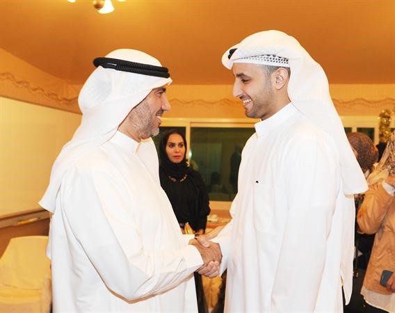 صلاح الغزالي مرحبا باحد المهنئين﻿