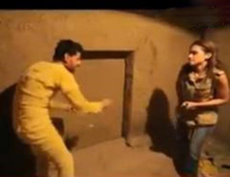 بالفيديو.. نيللي كريم تفقد أعصابها وتضرب رامز جلال