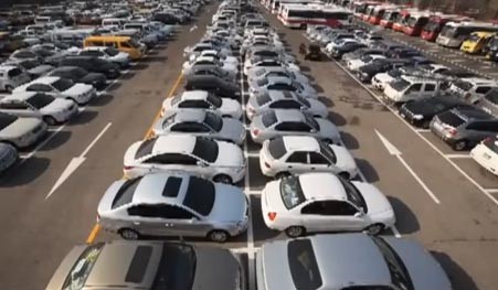 بالفيديو.. كوريا تبتكر طريقة مميزة للعثور على مكان شاغر لركن السيارة