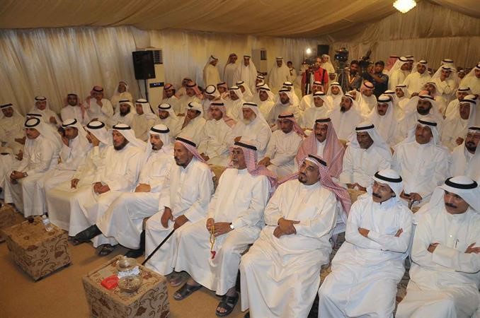 ابناء الدائرة الرابعة في مقر محمد المشعان المطيري