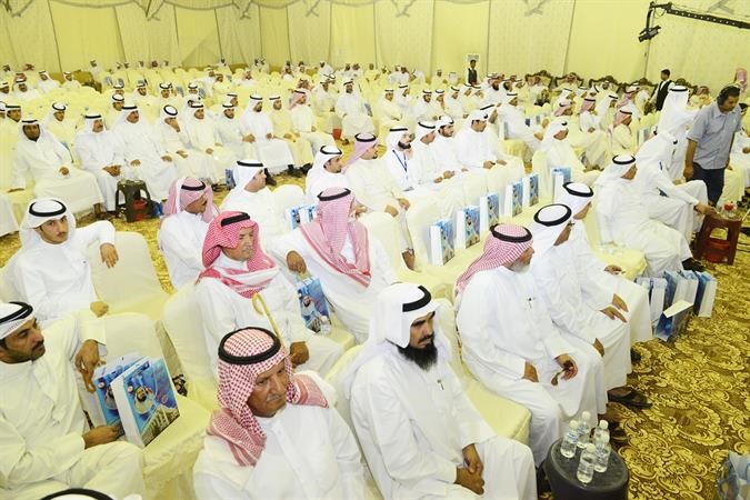 اهالي الدائرة الخامسة في المقر الانتخابي لعبدالله البحيري