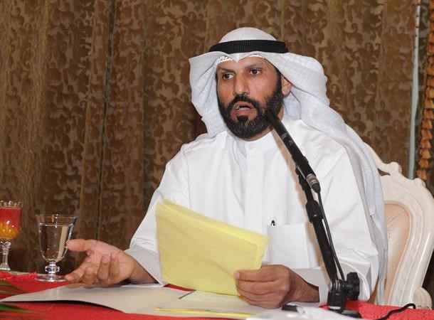 مرشح الدائرة الخامسة عبدالعزيز العنزي متحدثا للحاضرات﻿