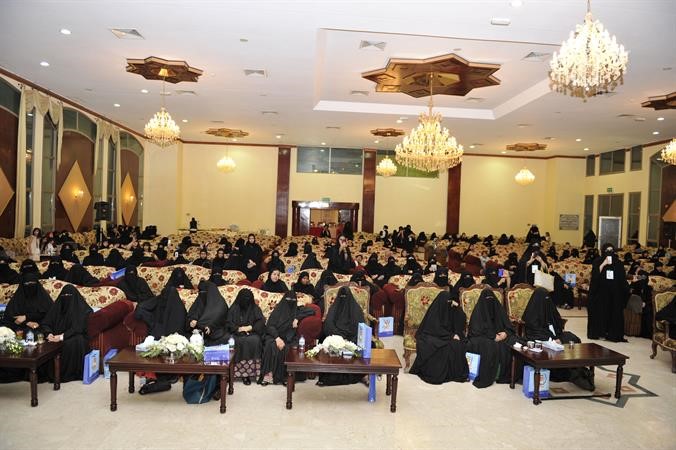 ناخبات الدائرة الخامسة في مقر ابورقبة العتيبي