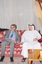 الشيخ طلال الفهد مع الحضور