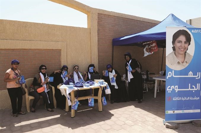 مناديب ريهام الجلوي في استقبال الناخبين
