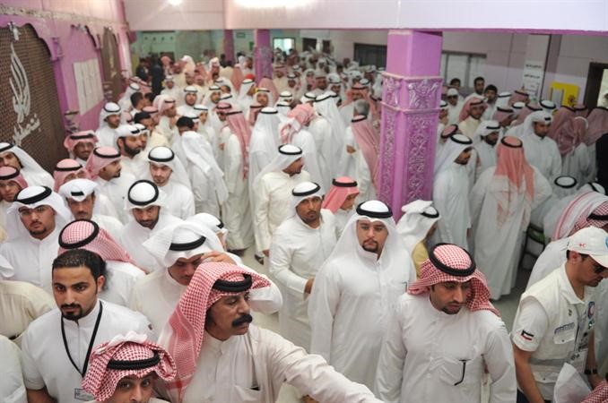 اقبال كثيف غير مسبوق على اللجان الانتخابية