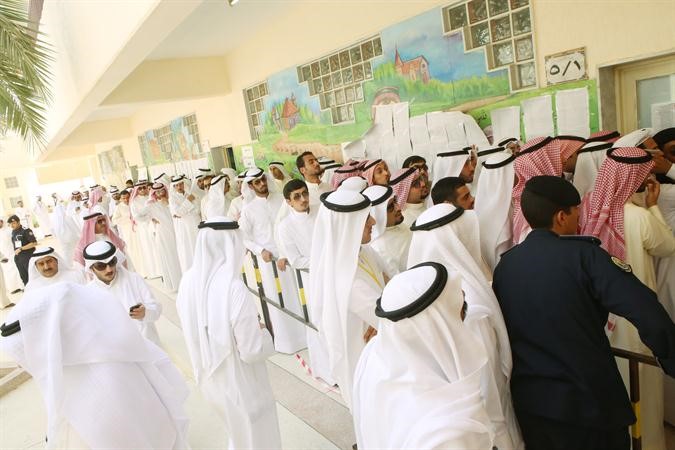 اقبال كبير من الشباب على الاقتراع
