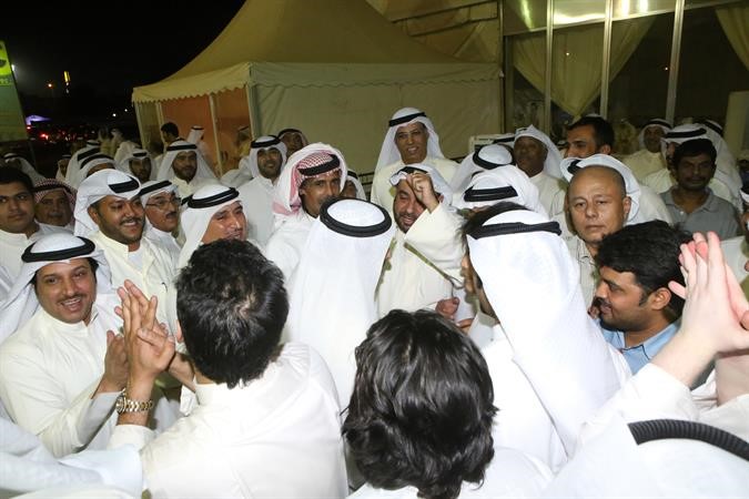 اهالي الدائرة الثالثة وفرحة بفوز الروضان