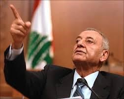 بري يقرر الوقوف «مكتوف اليدين» مكتفياً بالمراقبة والحريري يطل عبر شاشة ضخمة الجمعة