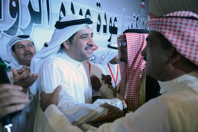 دعودة الرويعي وسط محبيه
