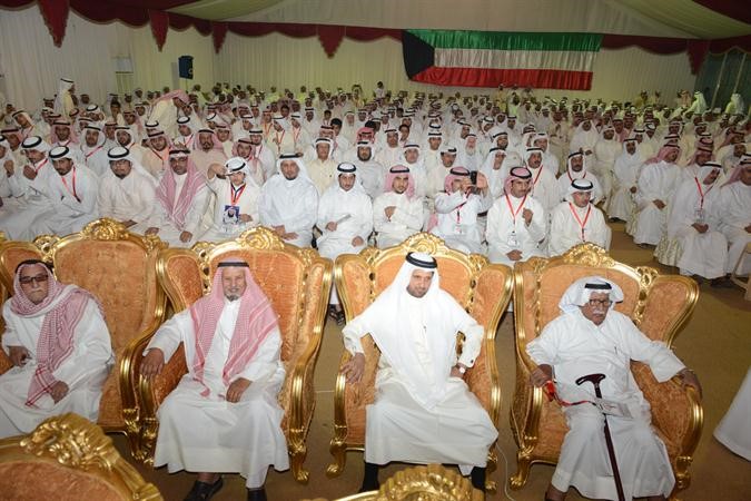 ناخبو الدائرة الثانية يسمعون للرويعي