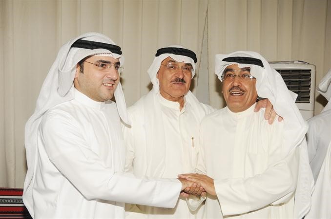 الزميل عدنان الراشد يهنئ دعبدالكريمالكندري ووالده