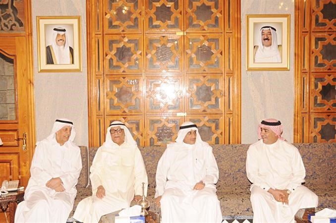 د محمد العجيري مهنئا ال الصانع ﻿