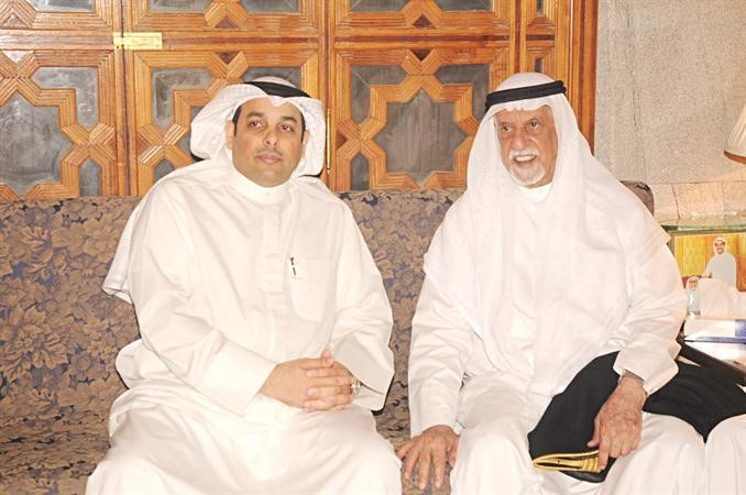 عبدالعزيز الغنام مهنئا يعقوب الصانع﻿