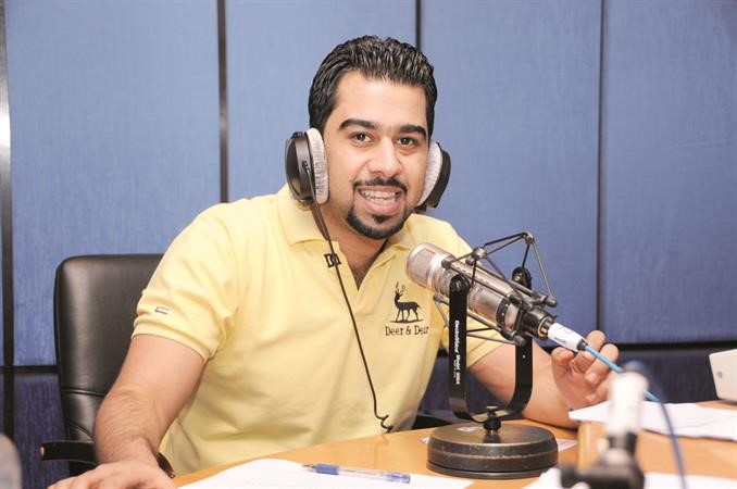 المذيع احمد الموسوي في البرنامج فريال حماد