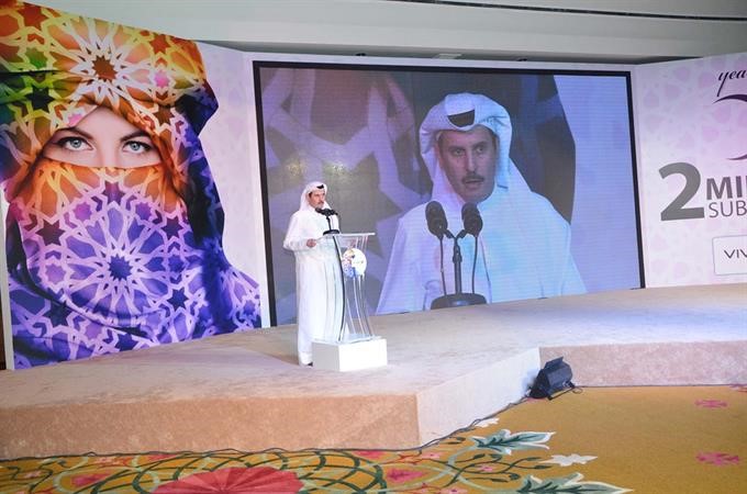 مسلمان البدران متحدثا للحضور