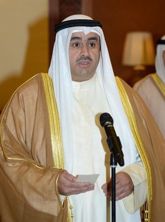 صادق معرفي يؤدياليمين الدستورية امام صاحب السمو