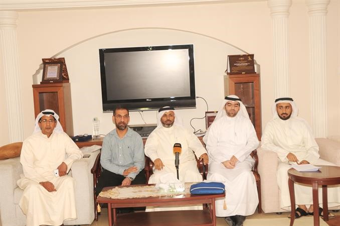 المتحدثون خلال المؤتمر