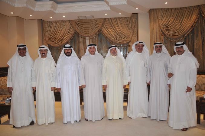  الروضان وعبدالله والكندري وعاشور والهدية وحماد والراشد والخرينج
﻿