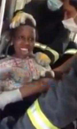 بالفيديو.. جنون وهستيريا خادمة إثيوبية بعد محاولتها قتل طفل